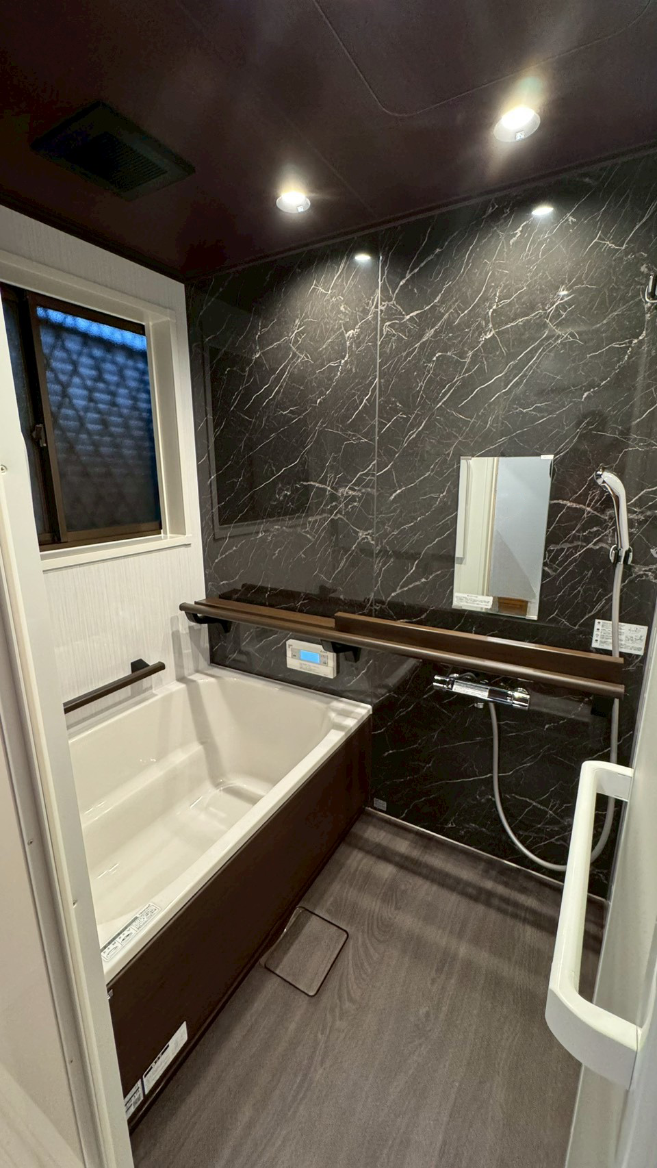 画像1：水まわり3点リフォーム　（浴室・キッチン・トイレ) 　松山市K様邸